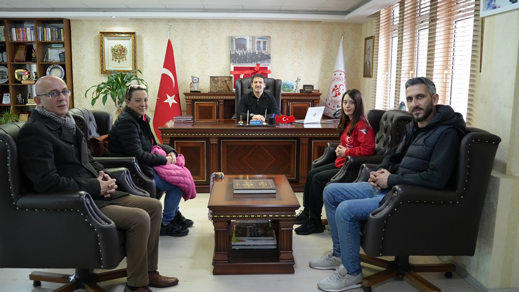 SPORCUMUZ ADADAN 8 DÜNYA REKORU