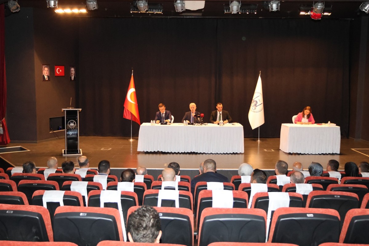 Adapazarı’nda Meclis Toplandı
