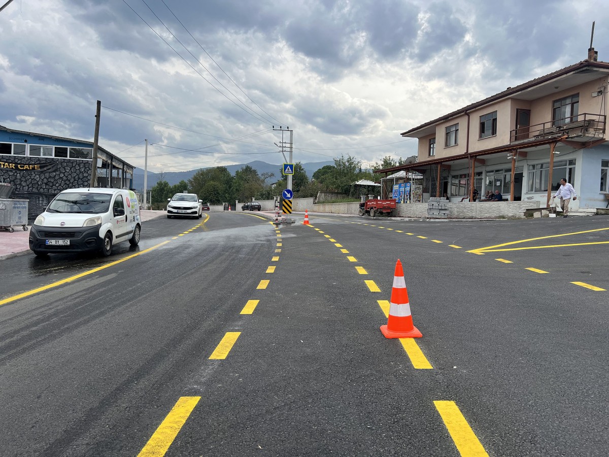 Büyükşehir Mesudiye’yi tablo gibi işledi: Karapürçek’in  ulaşım hattında yepyeni bir sayfa