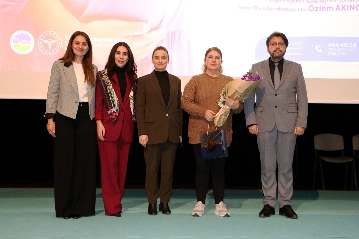Gebelikten doğuma sağlıklı sürecin sırları anlatıldı