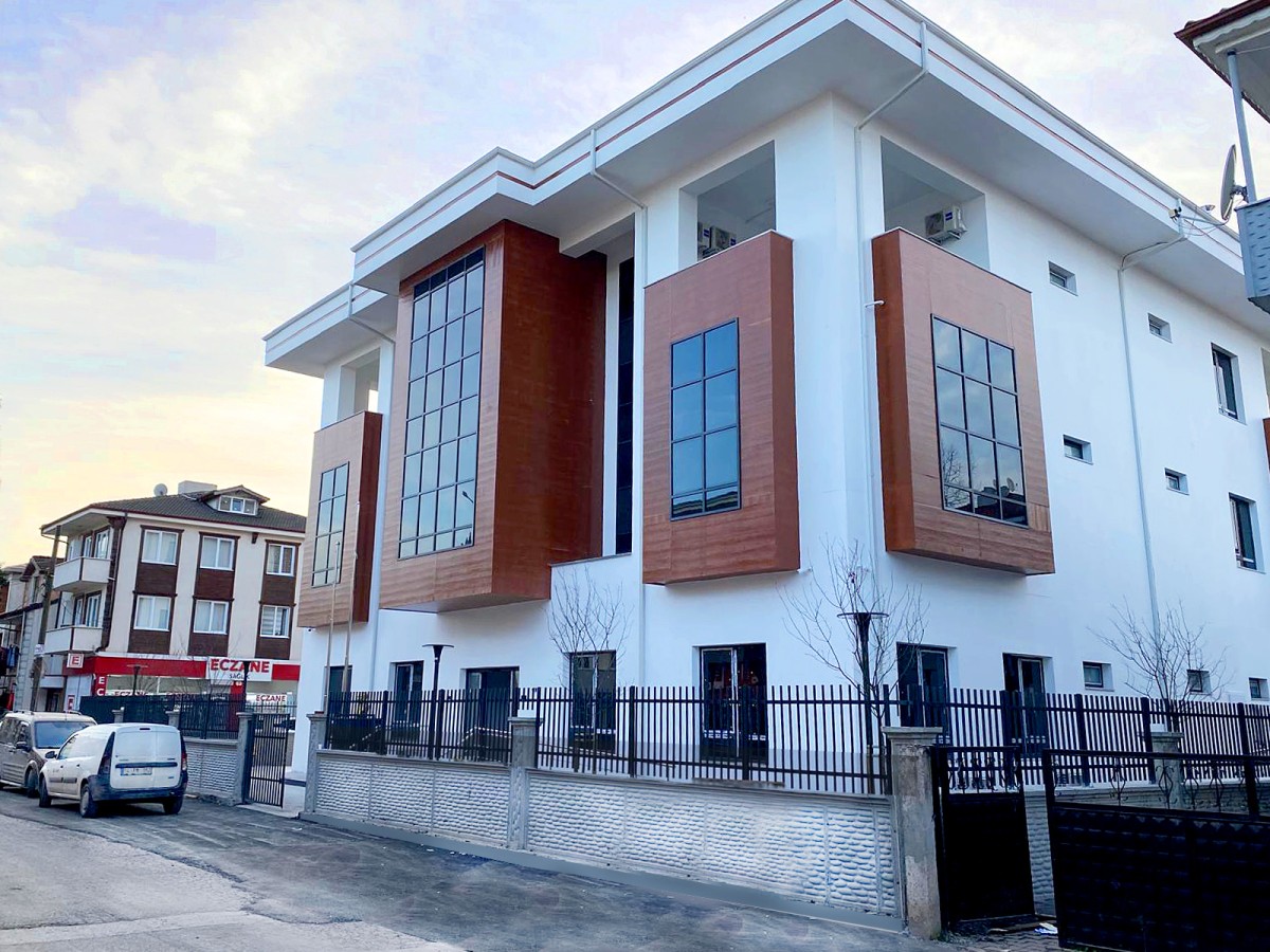 Yazlık ASM yeni binasında hizmete başladı