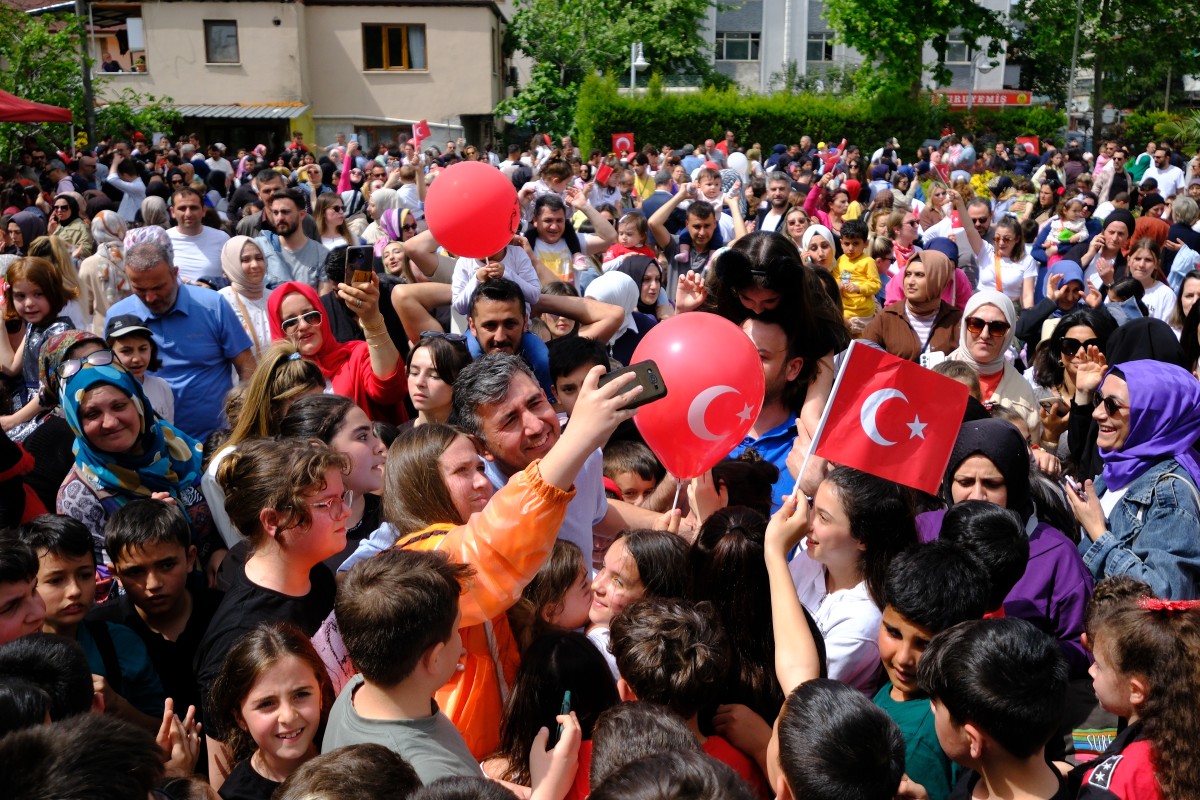 Sapanca’da 23 Nisan Şenliği Çocukları Bekliyor