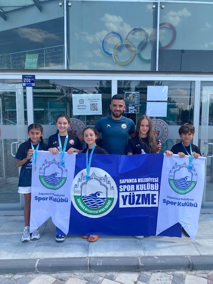  Sapanca’nın Minik Yüzücüleri Ulusal Arenada Parladı!