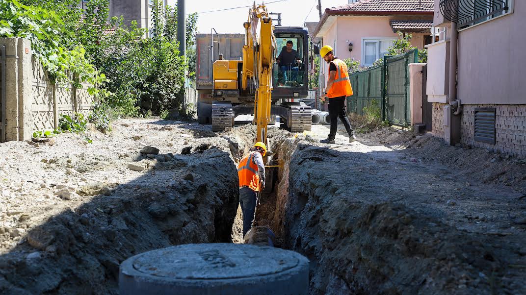 İki mahalleye 3 Bin Metrelik Yeni Yağmursuyu Hattı