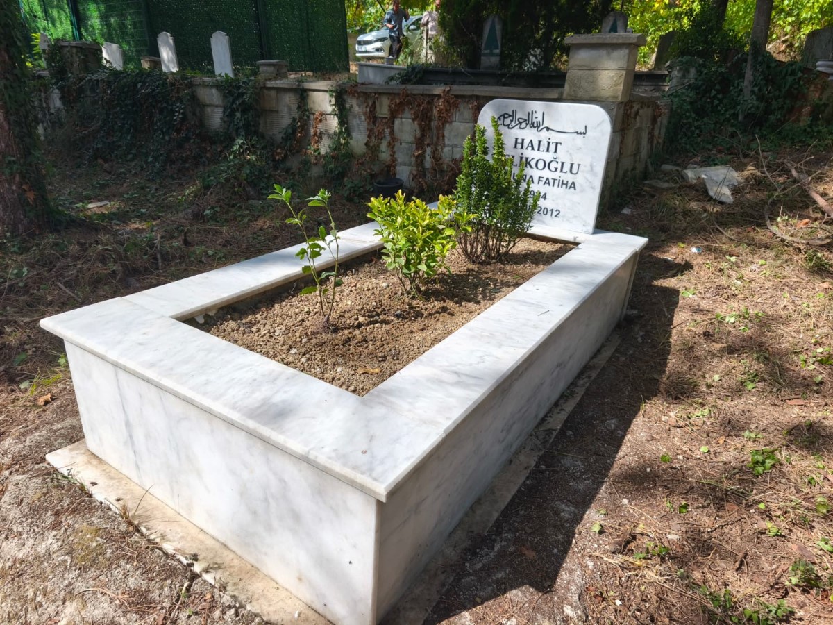 Serdivan Belediyesinden Usta Söz Yazarı Halit Çelikoğluna Vefa