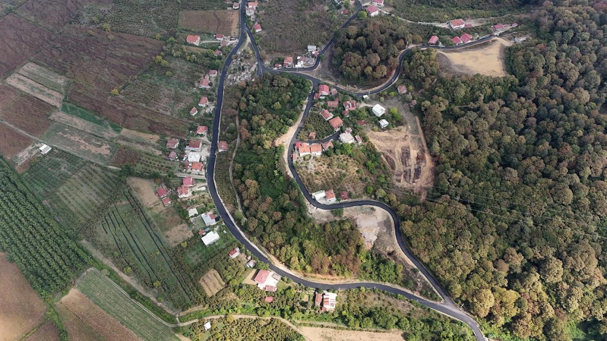Akyazı’da Binlerce Kişiyi İlgilendiren Asfalt Hamlesi