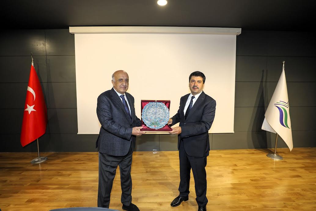 İlk Dersi Rektör ve OSB Başkanı Verdi