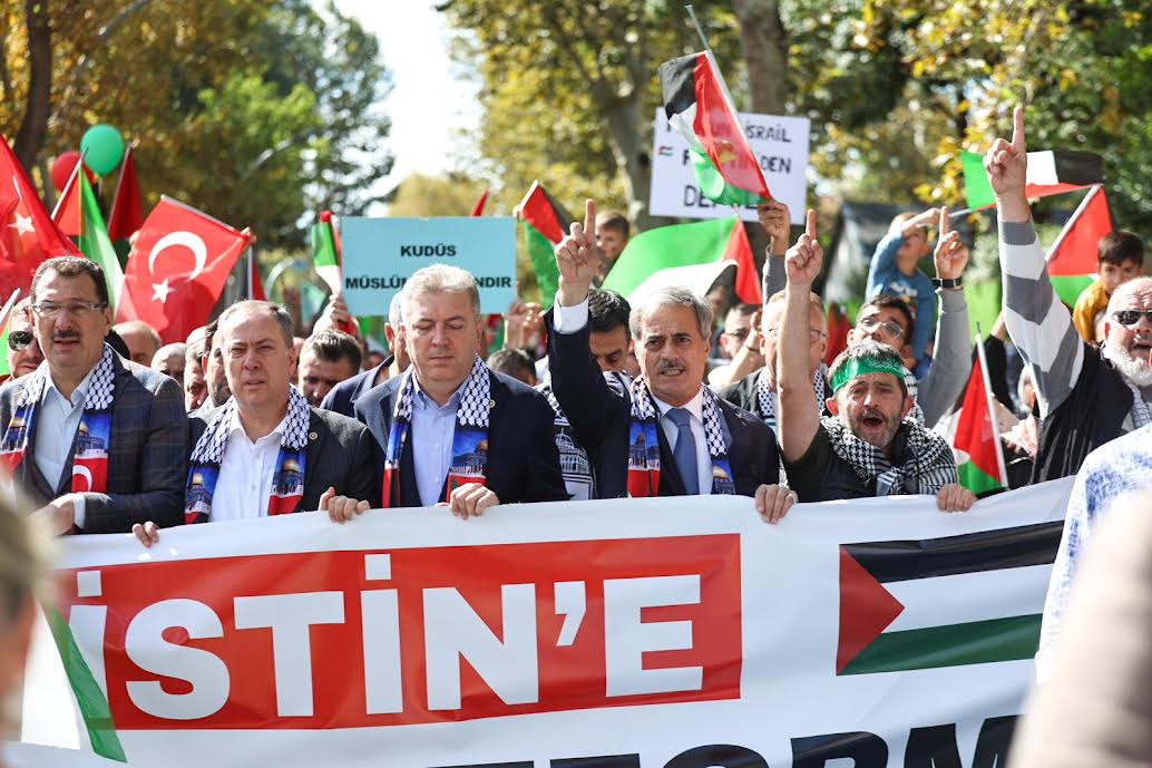 Binlerce Sakaryalı Özgür Gazze İçin Yürüdü 