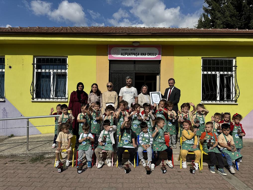 Çiçekleri Toprakla Buluşturdular