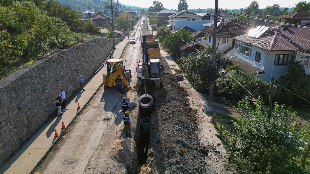 Dört Bin Metrelik Yeni Kanalizasyon Hattı