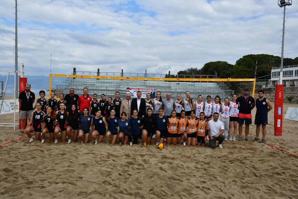 Dünya Kız Çocukları Gününde Kız Çocukları Voleybol Heyecanı Yaşadı