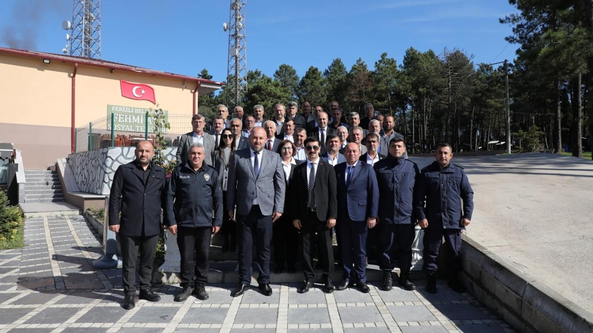 Muhtarlar Günü Ferizli'de Törenle Kutlandı 