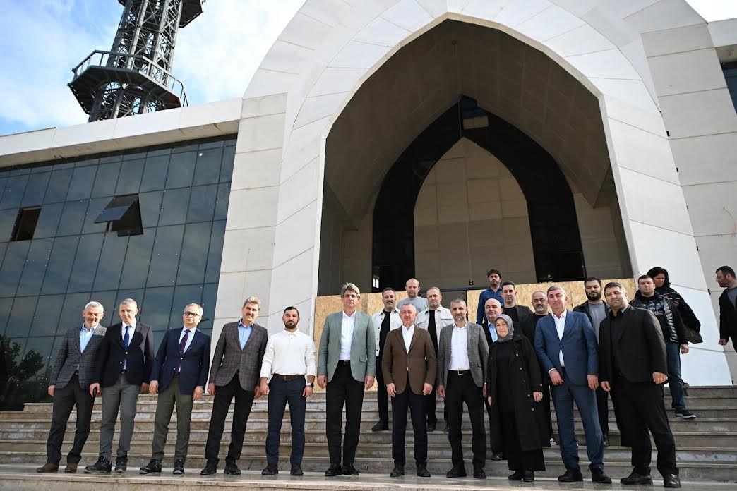 Kartepe Kent Meydanı Camii’nde Sona Gelindi   