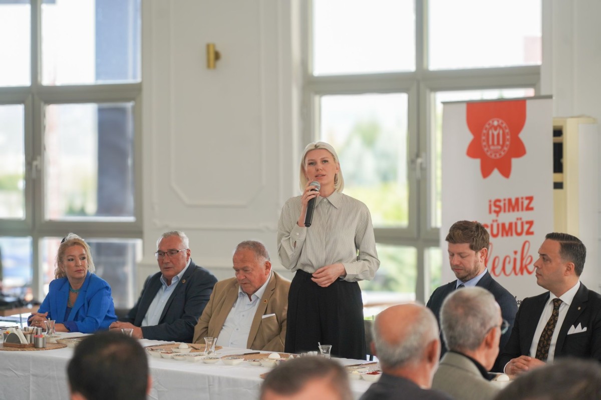 BAŞKAN SUBAŞI MUHTARLARIN TALEP VE GÖRÜŞLERİNİ DİNLEDİ