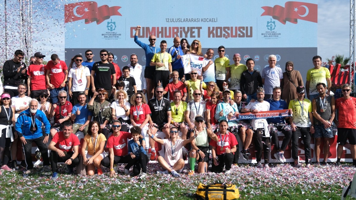 Kocaeli, Cumhuriyet Koşusu’na Akın Etti