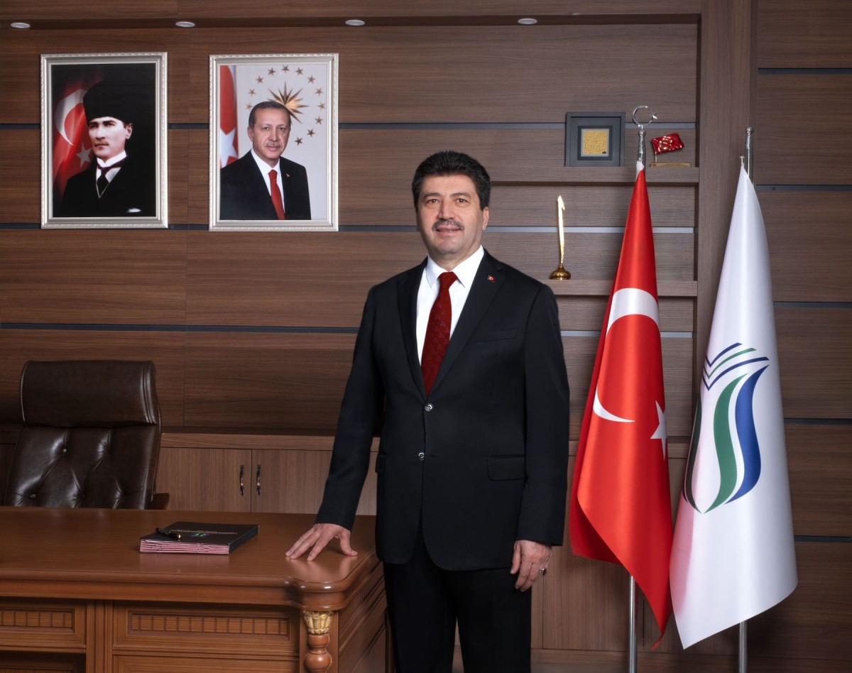 Rektör Sarıbıyık’tan Cumhuriyet Bayramı mesajı