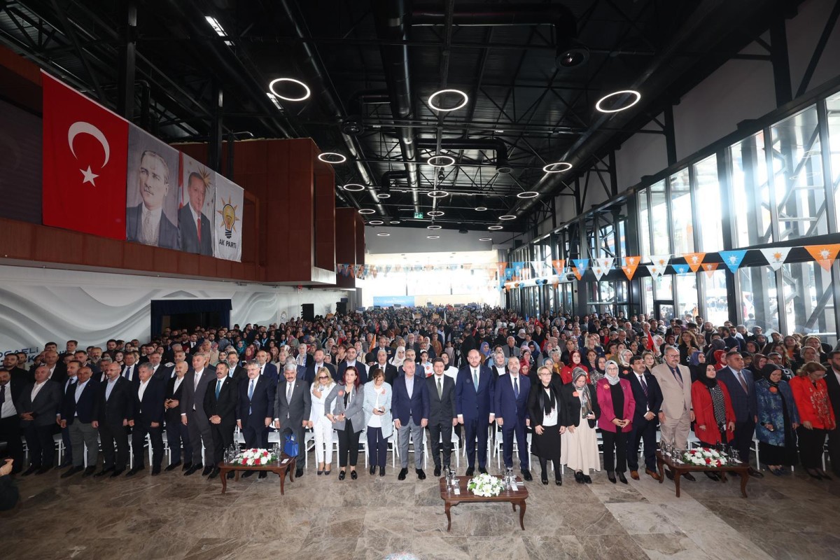 Başkan Büyükakın'dan Özgür Özel'e