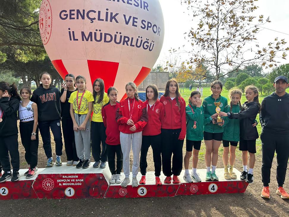 Büyükşehirli Sporculardan Madalya Yağmuru