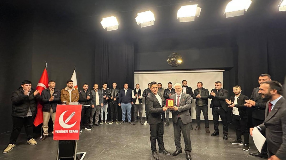 Yeniden Refah Taraklı Teşkilatına Başarı Belgesi