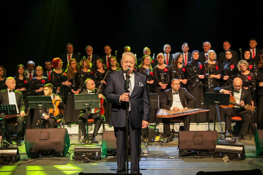 Ayşe Taş Sanat Akademsinden Unutulmaz Amir Ateş Konseri 