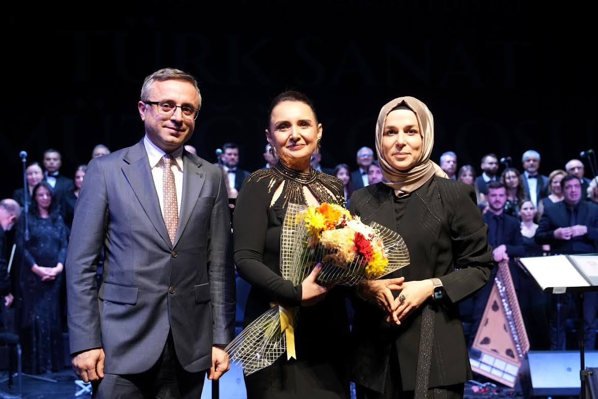 En Güzel Şarkılarla 2025’i Uğurladı