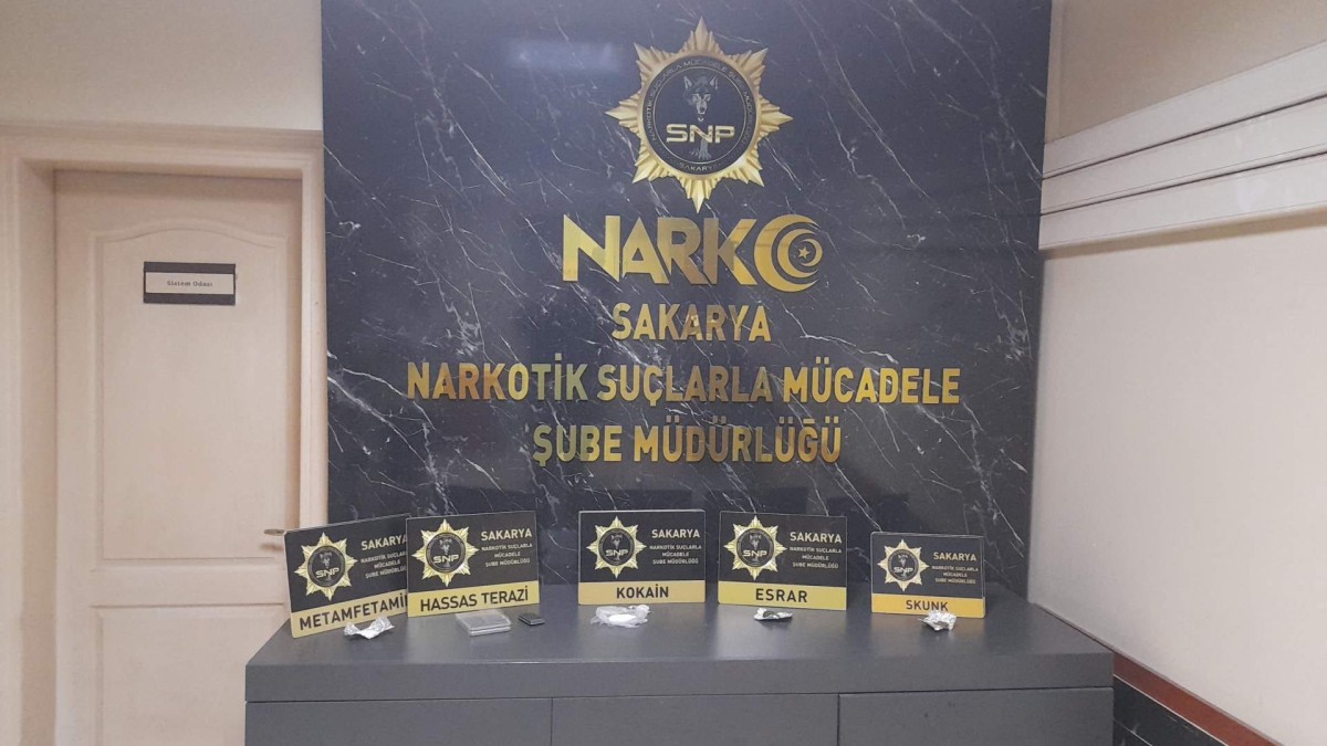 Hendek’te Uyuşturucu Operasyonu: 8 Şahıs Yakalandı