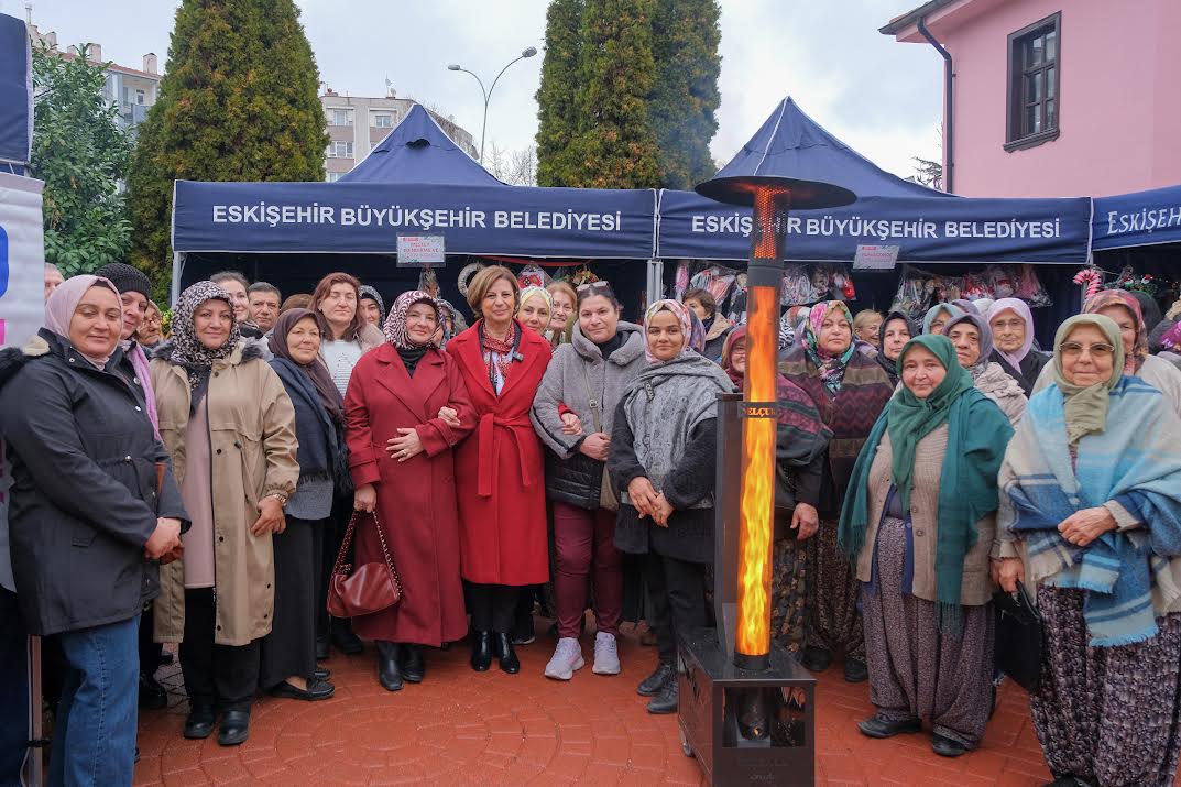 Yeni Yıl Hediyesi ESMEK'ten 