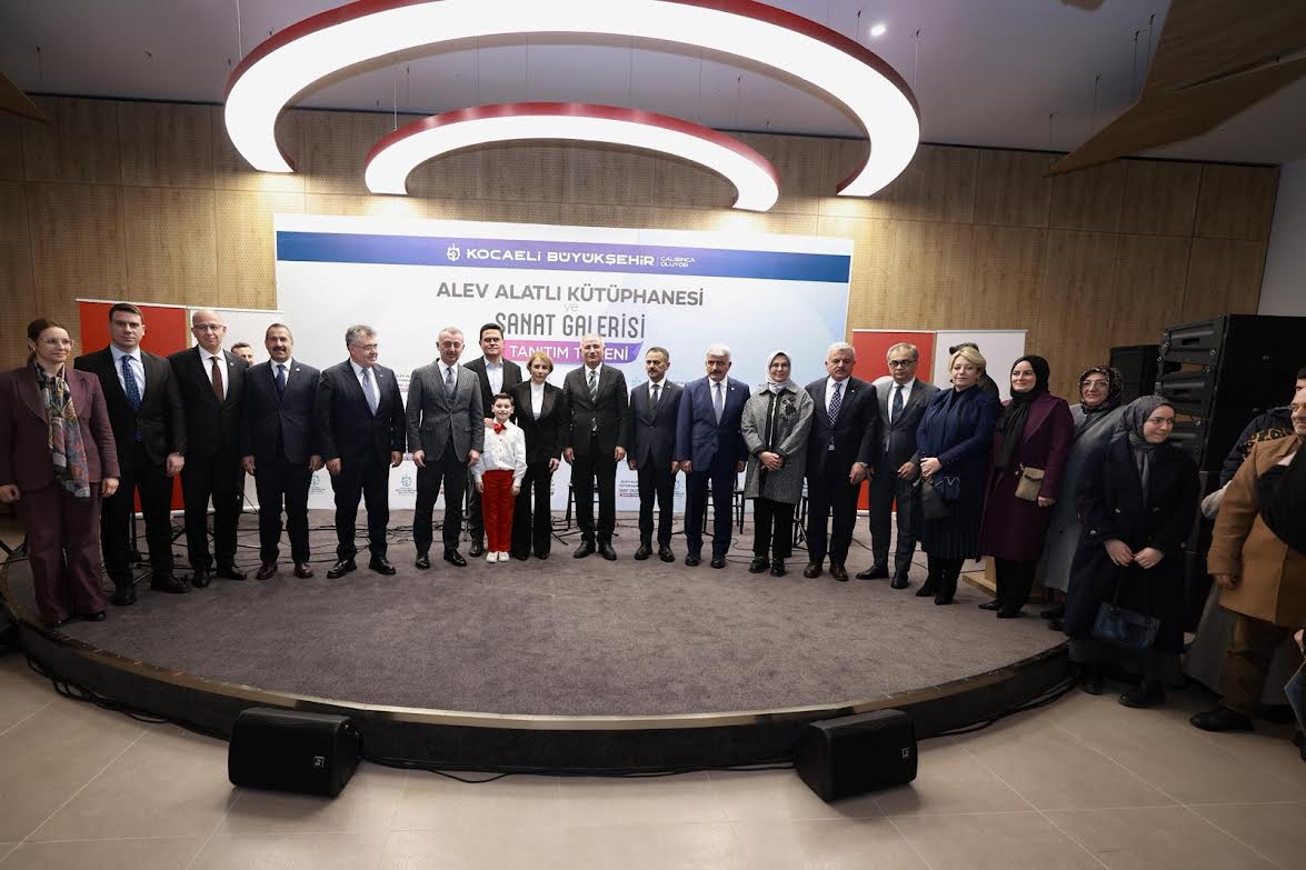 Alev Alatlı Kütüphanesi ve Sanat Galerisi Büyüledi