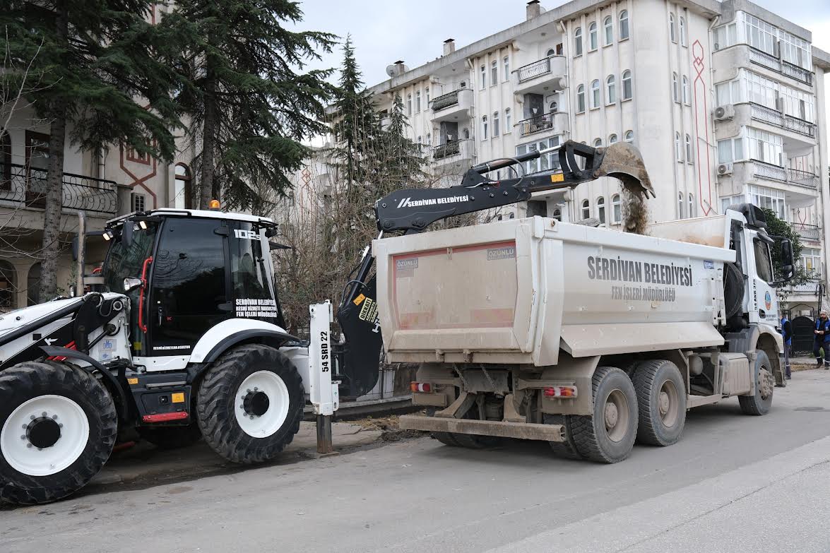 Serdivan’da Otopark Hamlesi