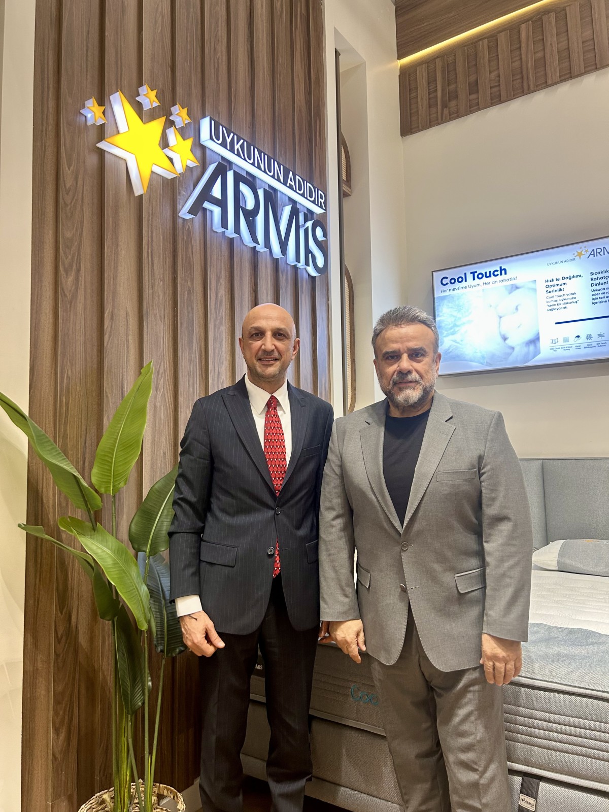 Bülent Serttaş, Armis Standında Hayranlarıyla Buluştu