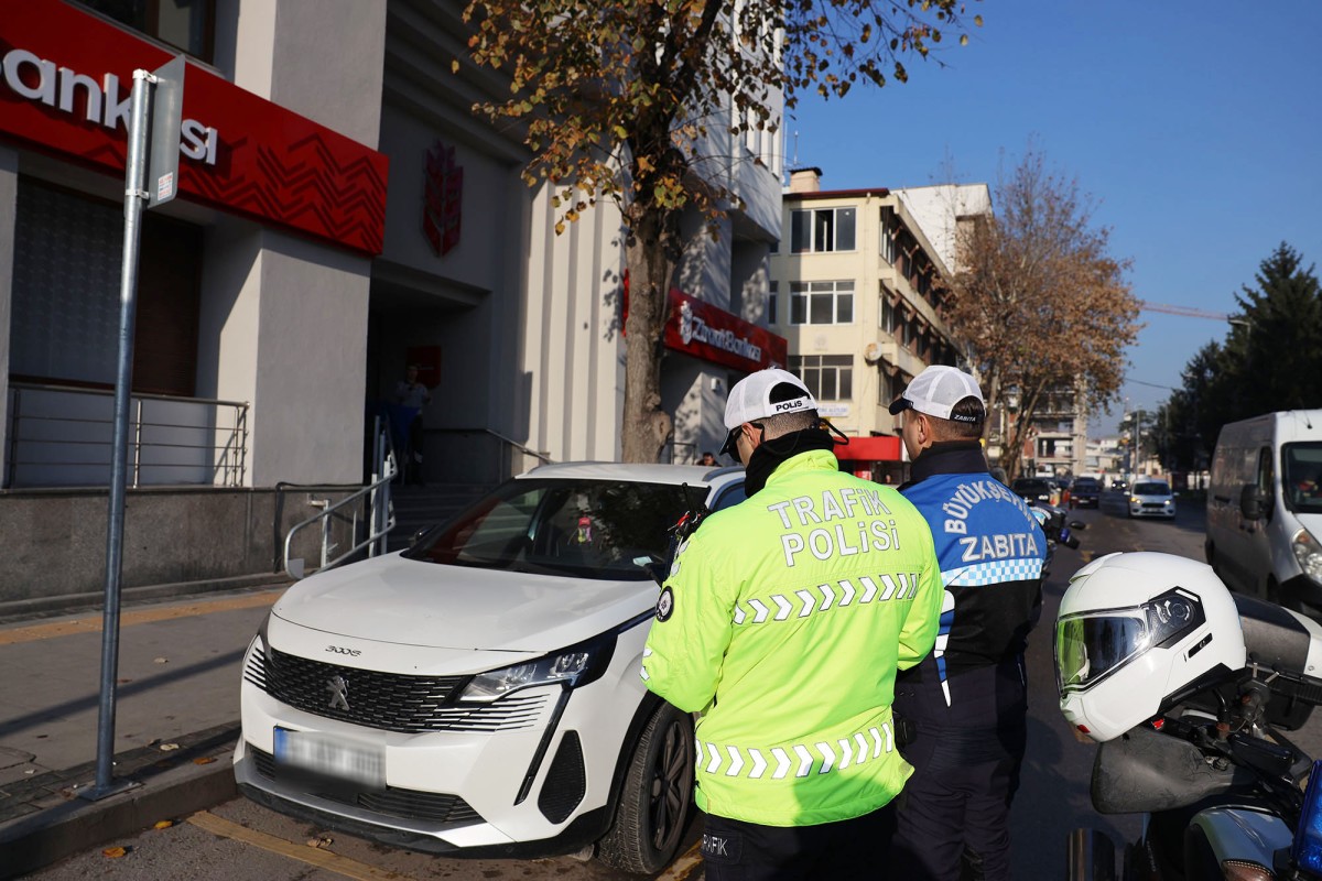 Ehliyette Yeni Düzenleme: Yaş Sınırı Değişiyor