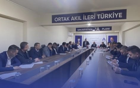 Anahtar Parti Sakarya’da Verimli Teşkilat Toplantısı