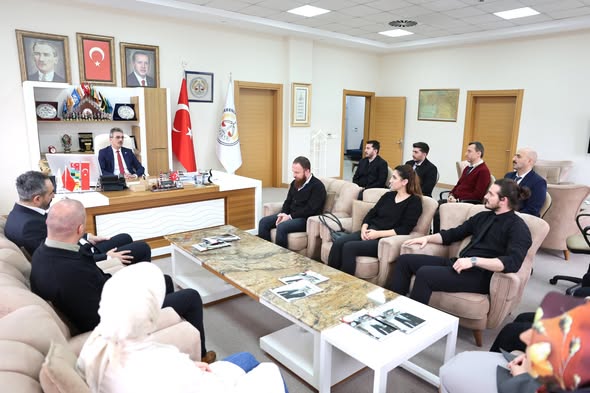 Erenler Belediyesi’nde Kadroya Geçiş Sevinci