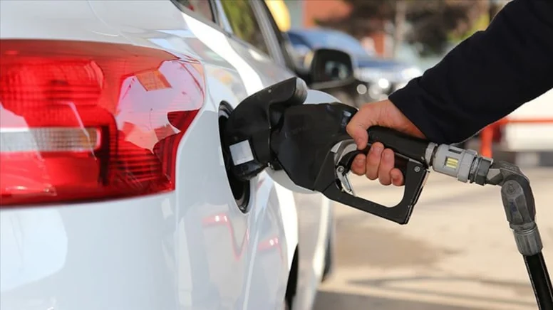 Benzine Cumartesi Gününden İtibaren Zam Geliyor