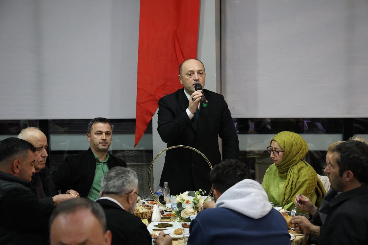 Mahalle Muhtarları İftarda Bir Araya Geldi