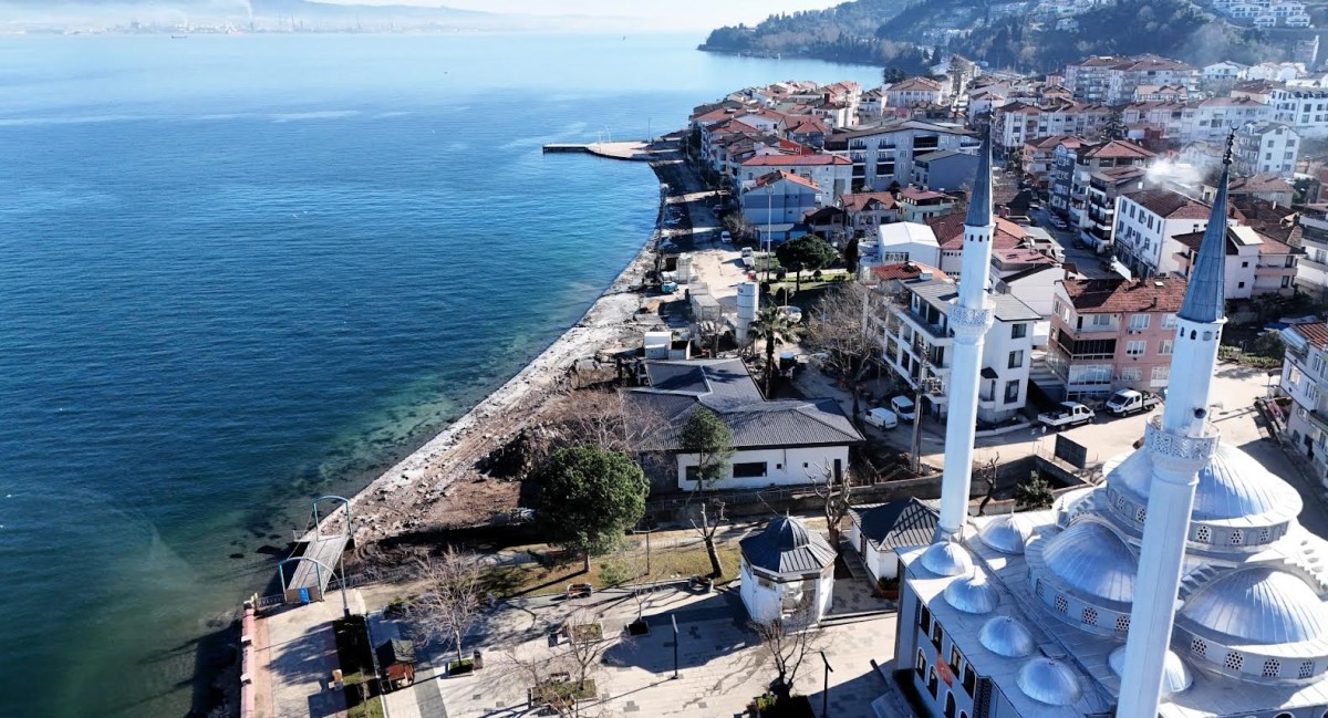 Sahil Şeridi Fırtınaya Karşı Yenileniyor