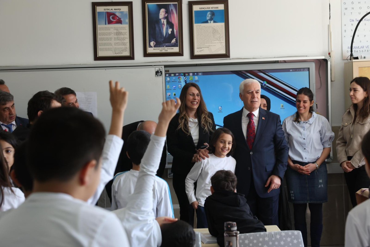 Başkan Bozbey’i Sınıfa Getirdi