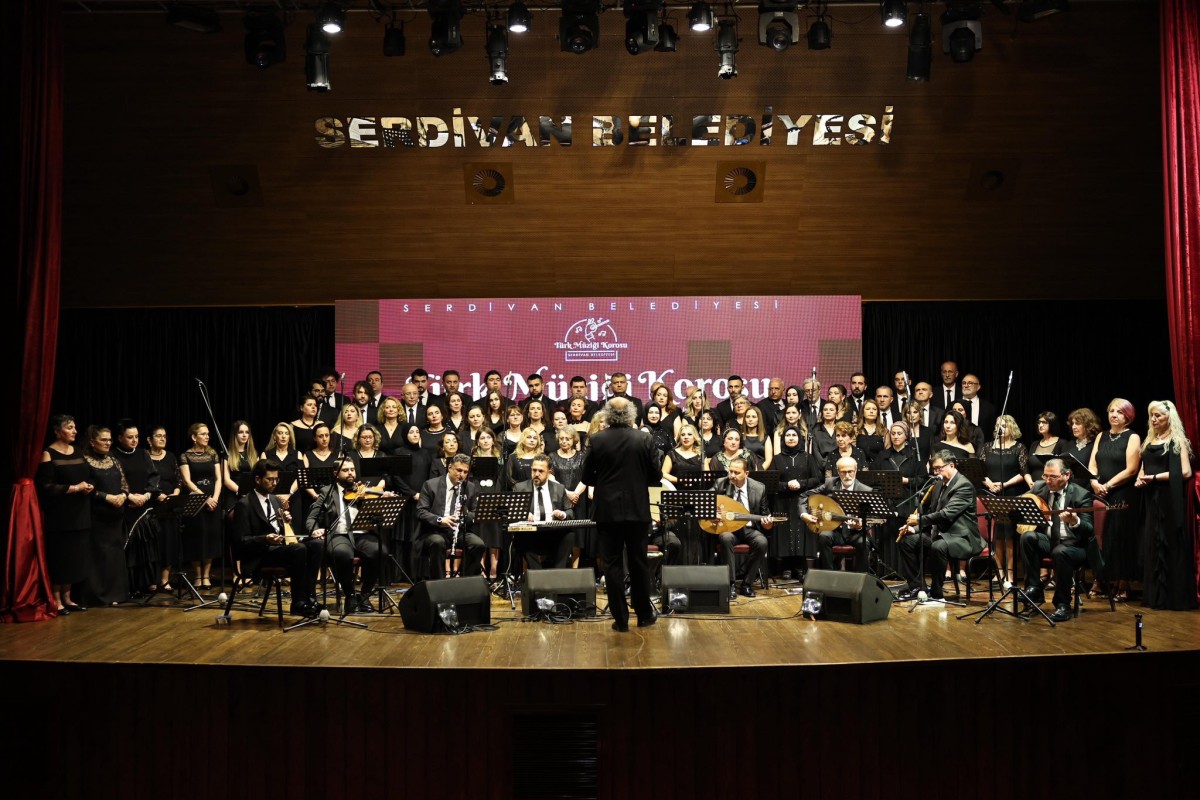 Serdivan’da Türk Müziği Rüzgârı Esti