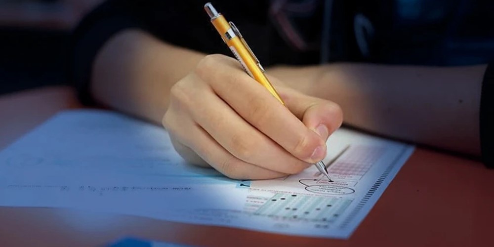 YKS'de bir soru iptal edildi, bir sorunun cevabı değişti