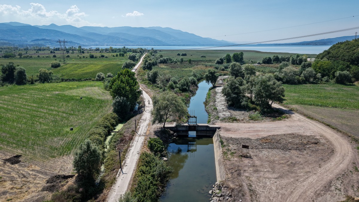 Mollaköy’den Sapanca Gölüne iletim sağlayan su koridoru temizlendi