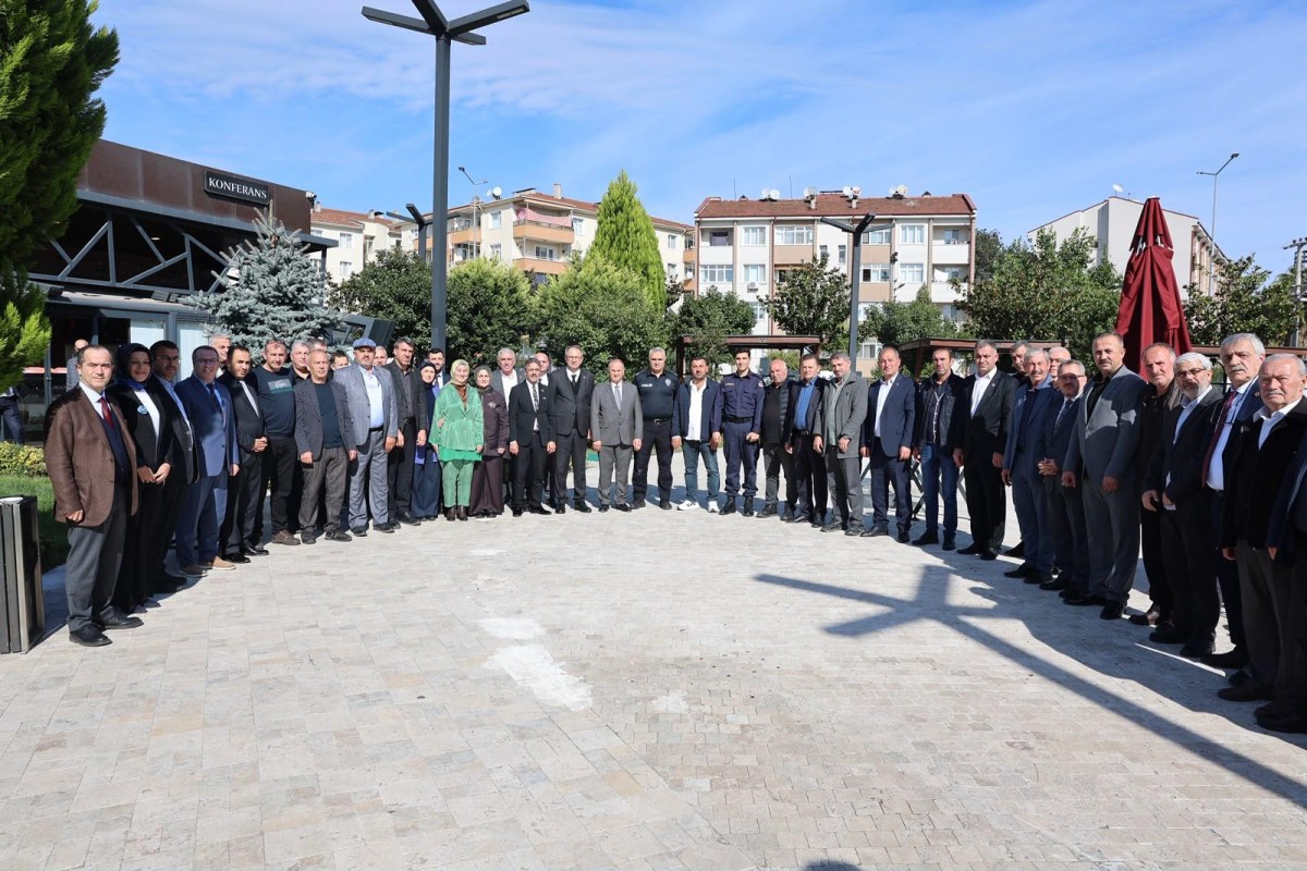 BAŞKAN ŞENOL DİNÇ MUHTARLAR GÜNÜ’NÜ KUTLADI
