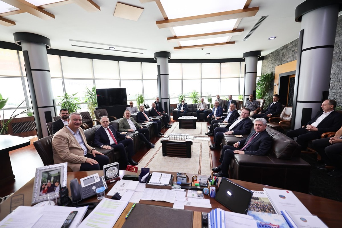 Serdivan, Osmanlı’nın Mukaddes Emanetlerine Ev Sahipliği Yapıyor