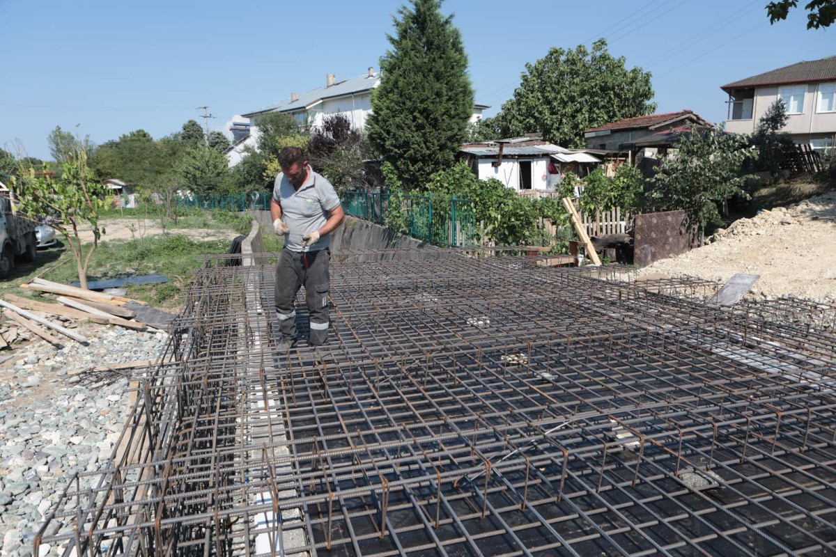 Yukarı Kirazca Bağlantı Yollarında Çalışmalar Sürüyor: 2 Yeni Köprü Yapılıyor